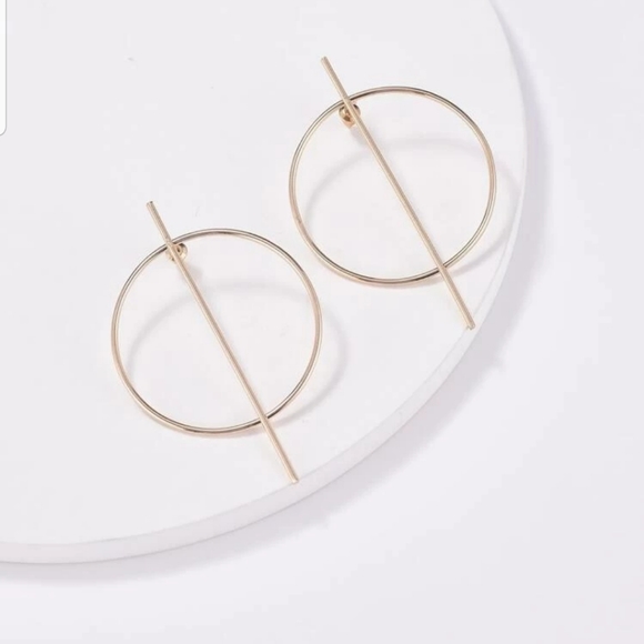 *Hannah* Hoop and Bar Earrings - Picture 3 of 5